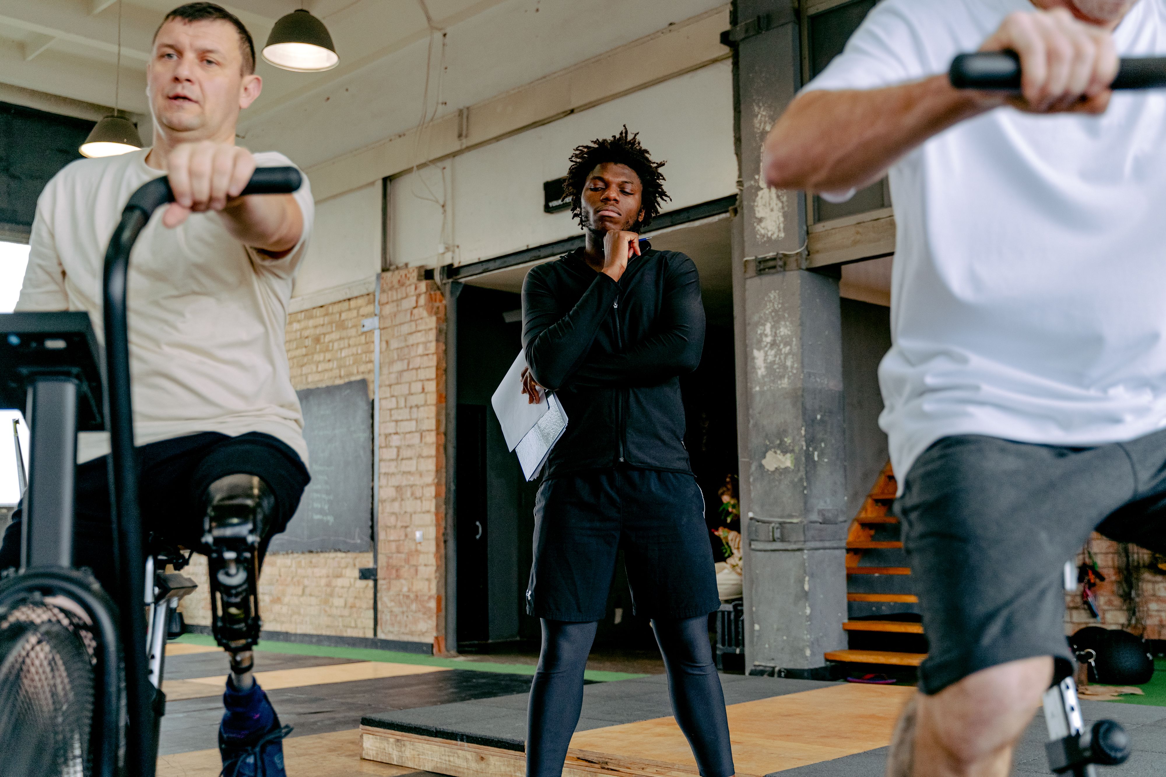 How Personal Trainers Help You Push Past Fitness Stagnation